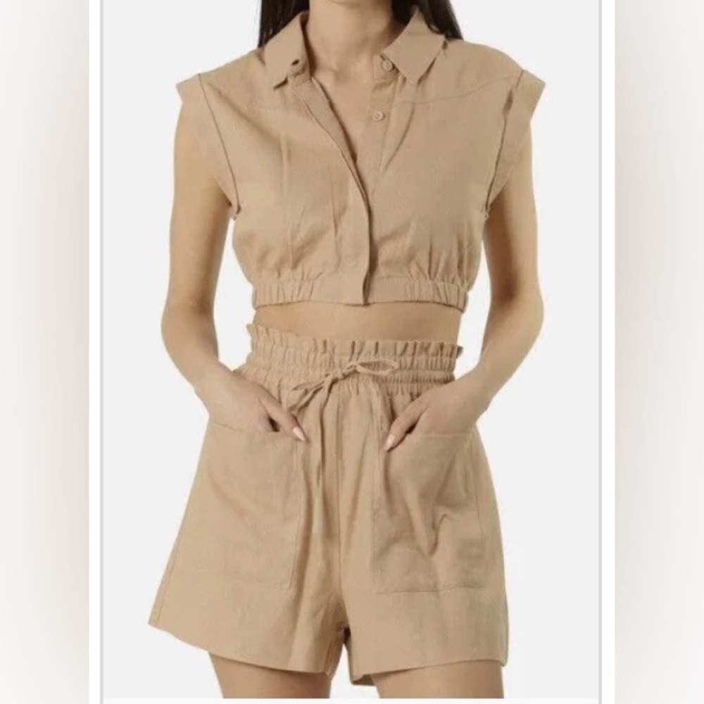 New Women’s Size Small 2 Piece Short Set 7 For All Mankind